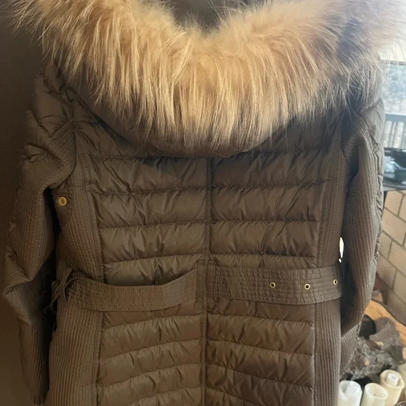 Burberry winter coat - Picture 6 of 9